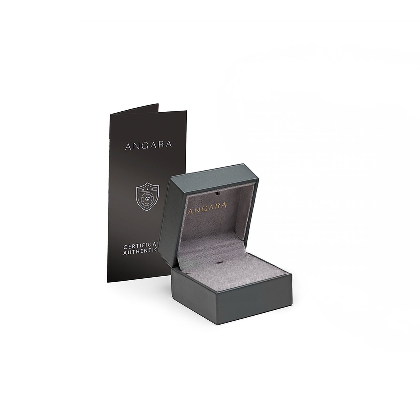 7x5mm AAAA Vintage Style Oval Emerald Halo Pendant in Yellow Gold