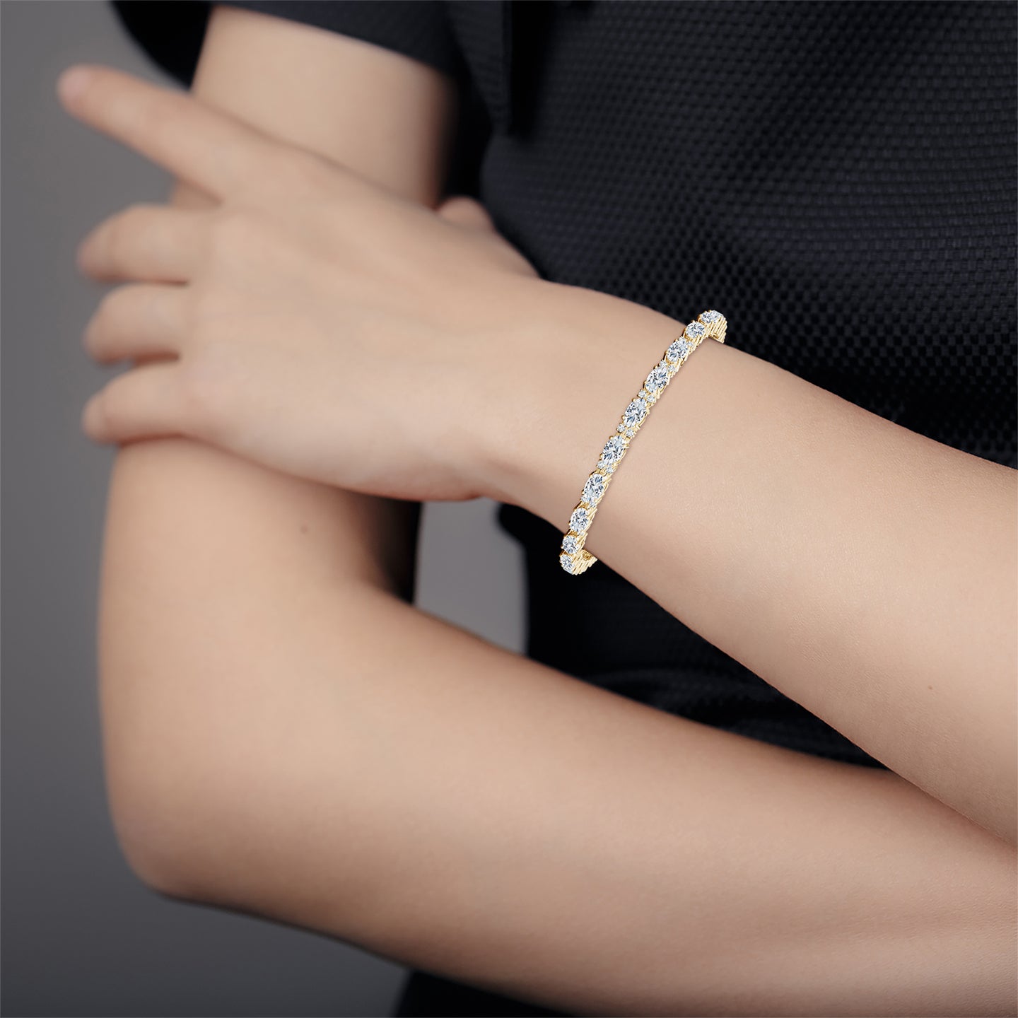 5x3mm FGVS Lab-Grown Classic Oval Diamond Tennis Bracelet With Accents in Yellow Gold