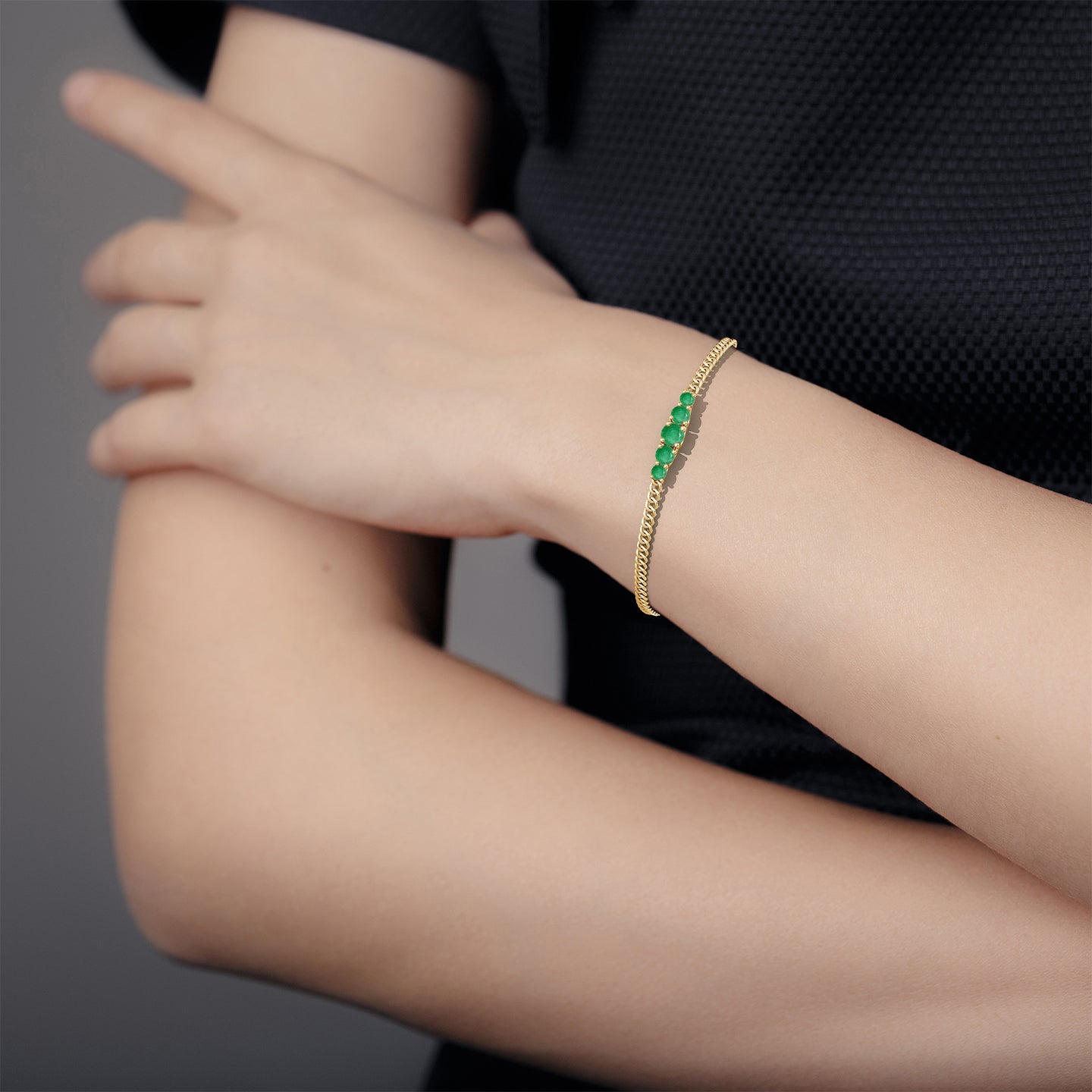 Graduated Emerald Bar Bracelet