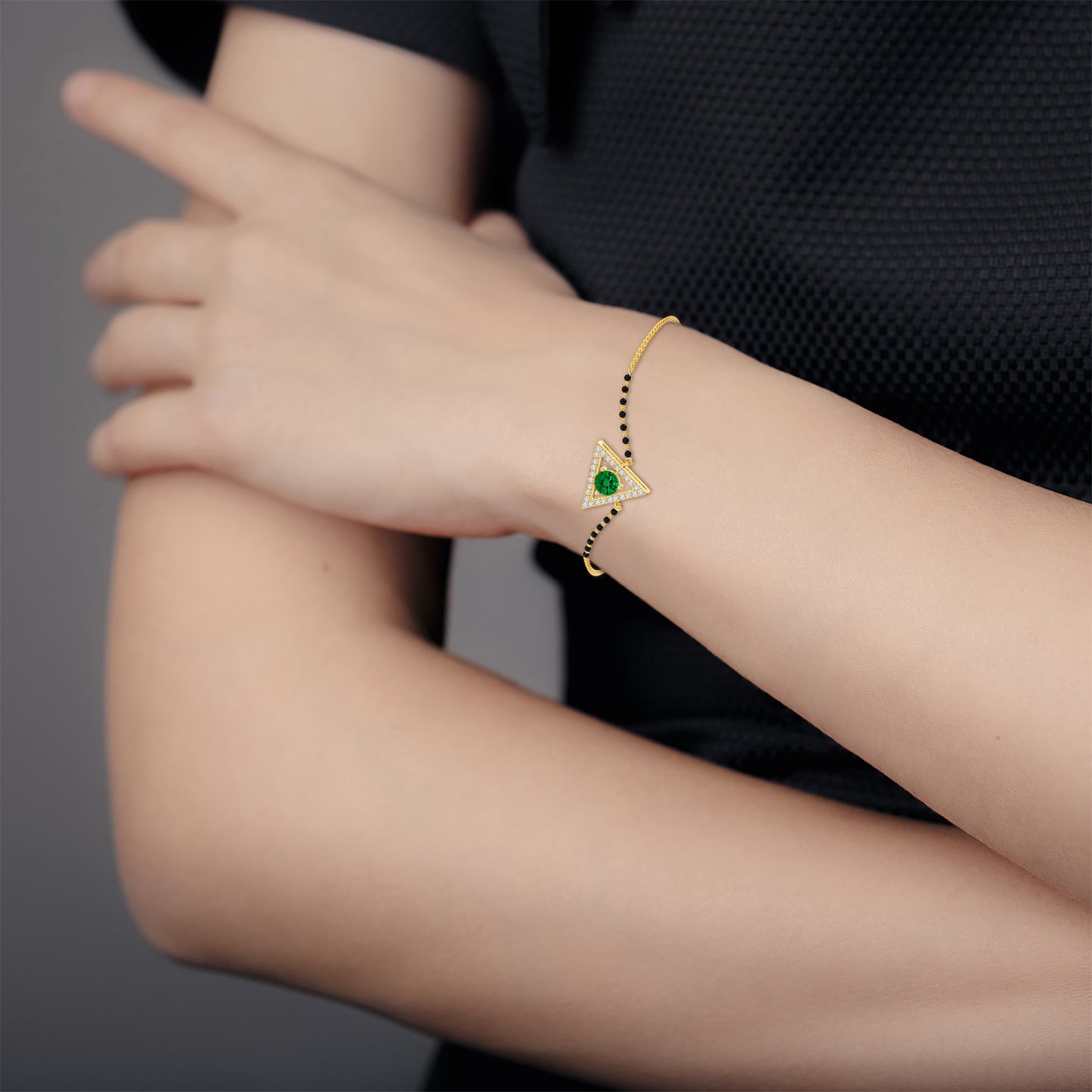 Lab Grown Emerald Solitaire Lab Grown Diamond Triangle Halo Mangalsutra Bracelet