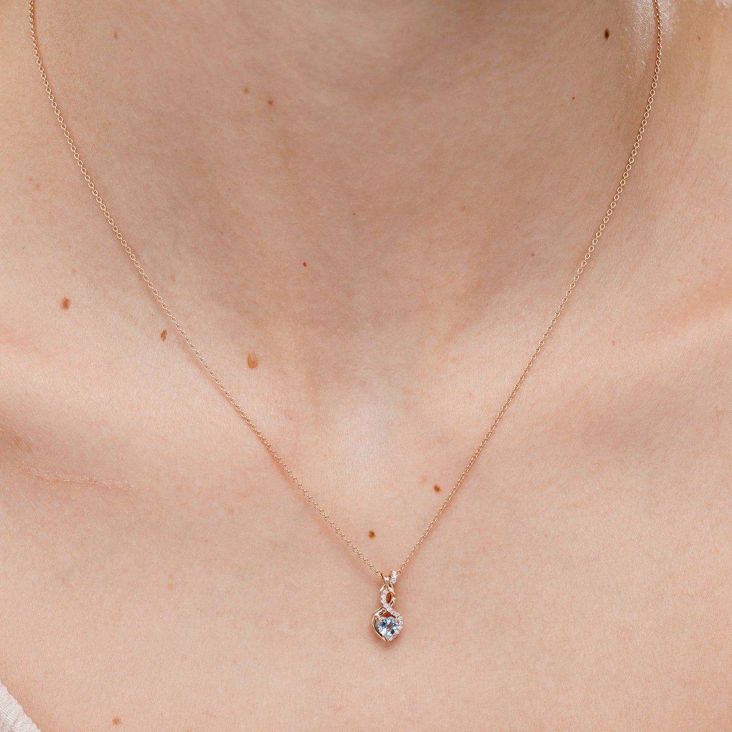 SP1084AQD lifestyle image