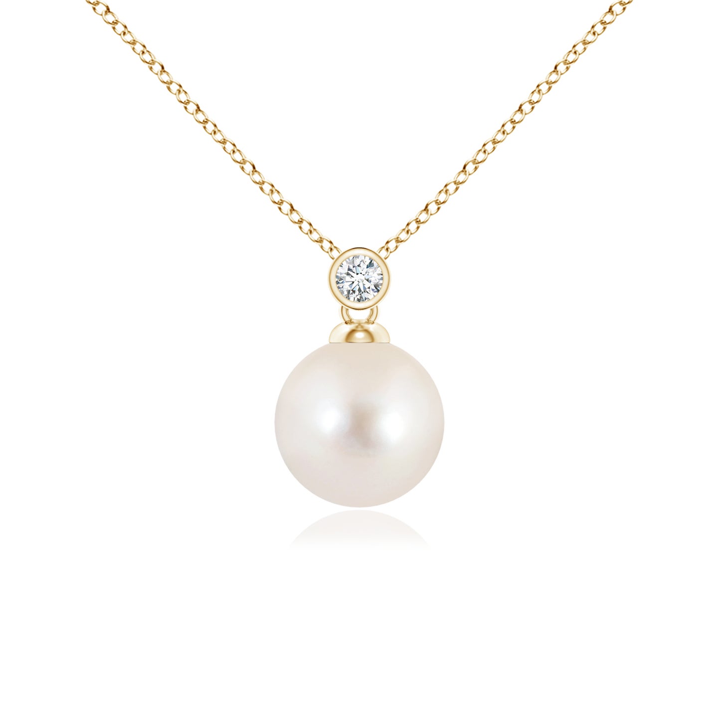 8mm AAAA Freshwater Pearl Pendant with Bezel Diamond in Yellow Gold